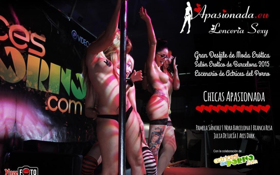 Desfile de moda erótica en el Salón Erótico de Barcelona 2015